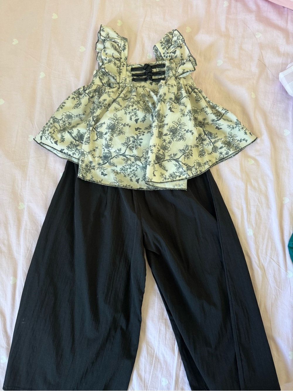girl Black Wide-Leg Pants & Cream Floral Top Set